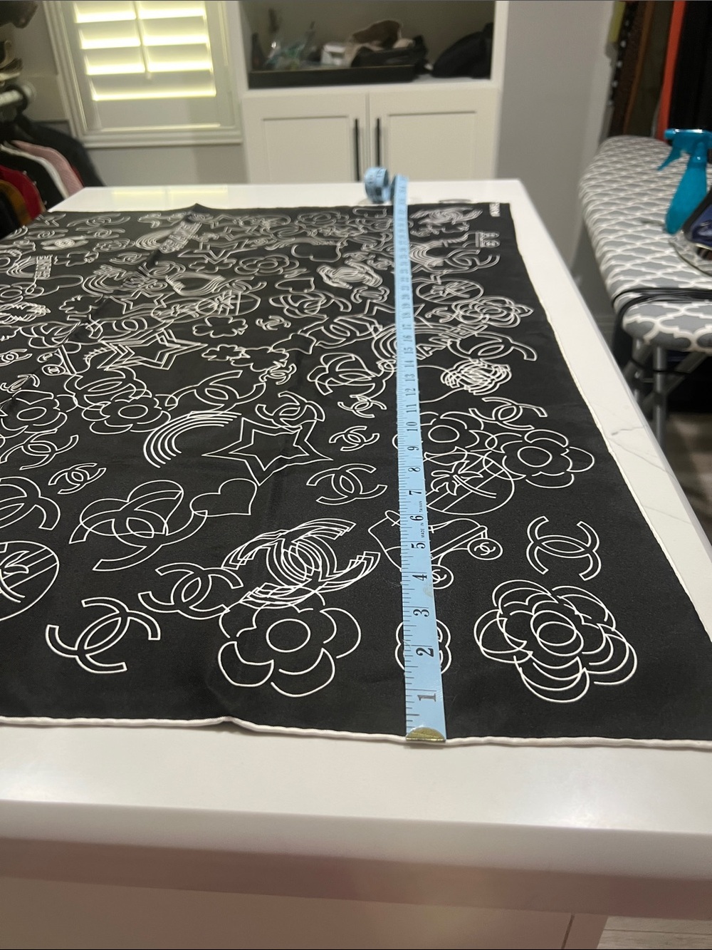 CHANEL new Black and White Camellia & CC Logo Silk Scarf, New w/o tag. Gorgeous!